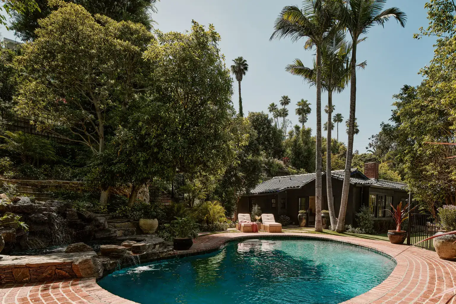 orlando bloom's 'controversial' former hollywood hills hideout