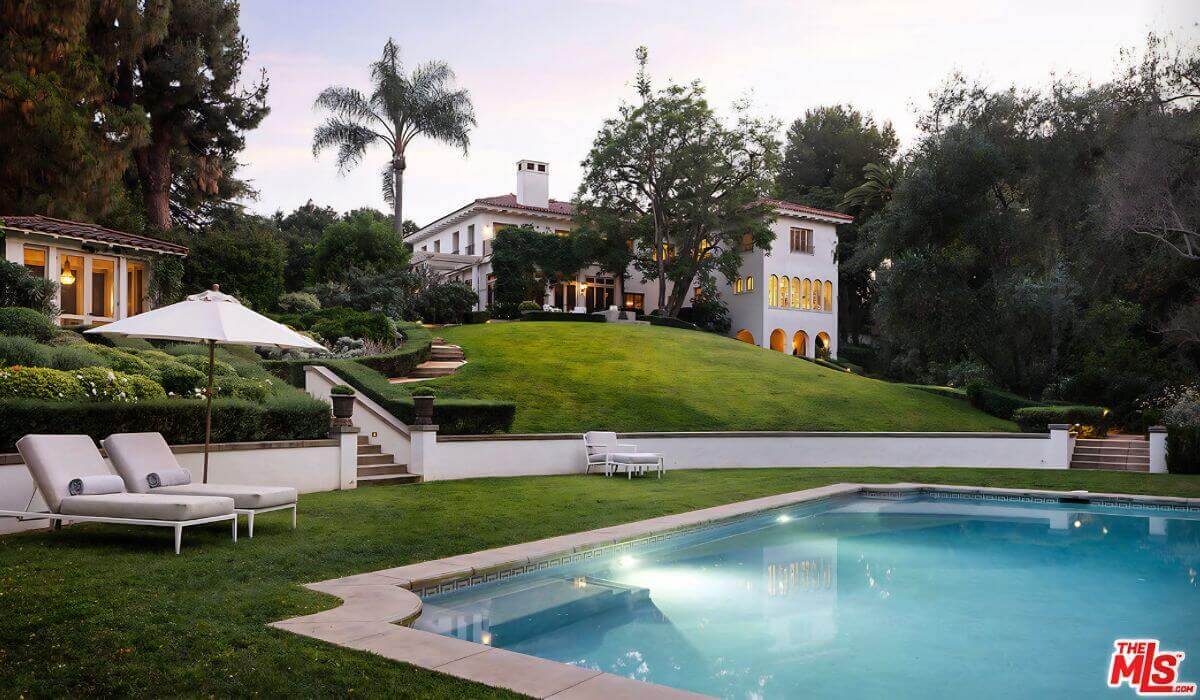 2000 De Mille Dr